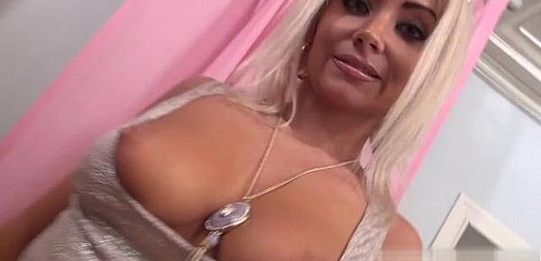  Glamour model   awesome blowjob